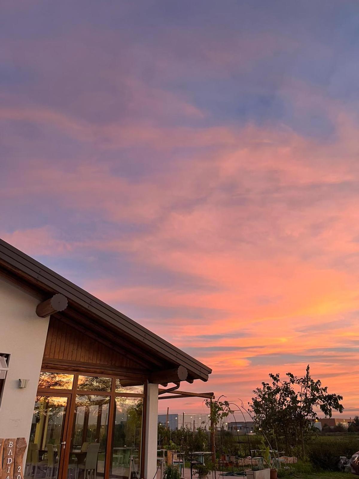 Eatvolve - Rifugio Del Benessere Hotell Carzago Riviera Eksteriør bilde